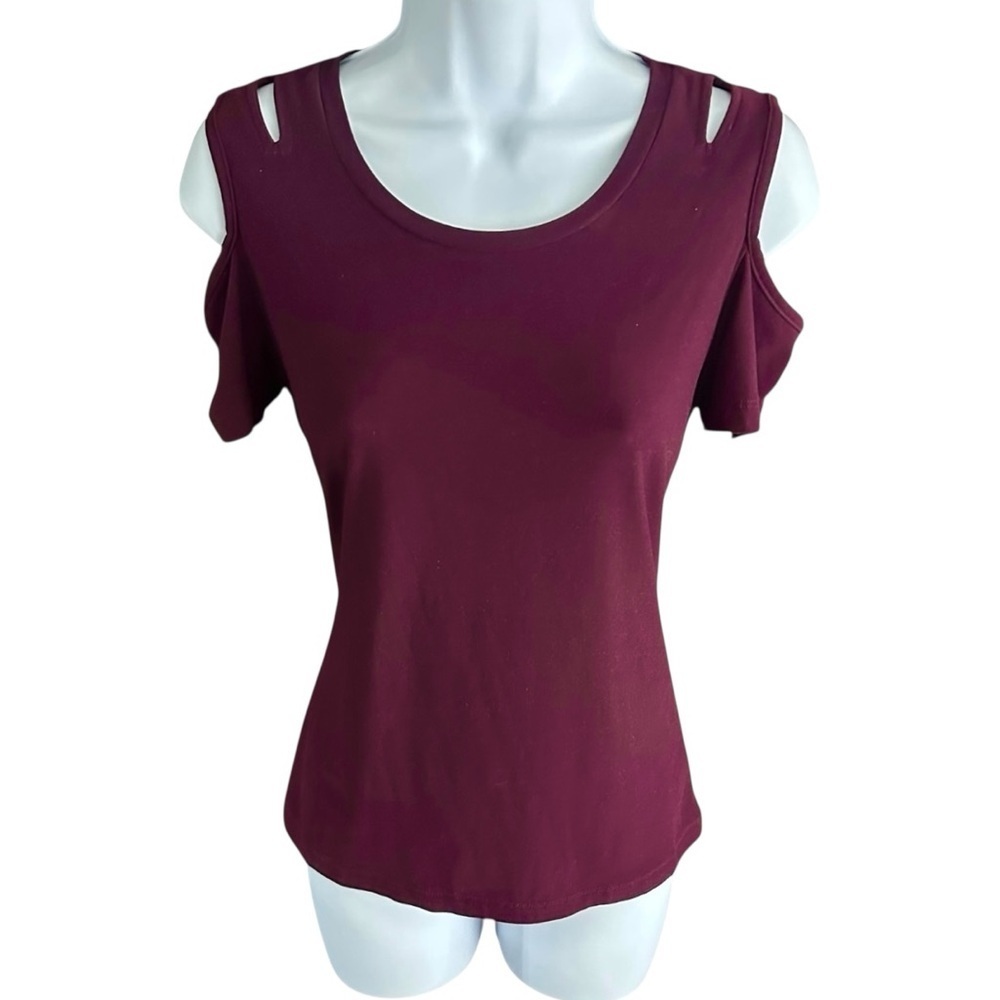 Glitz | Fitted Cut Out Cold Shoulder Top Sz M EUC